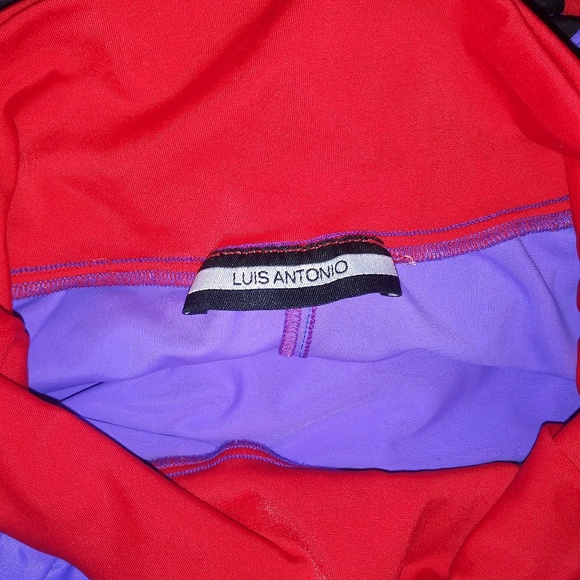 Traje - Picture 3 of 3